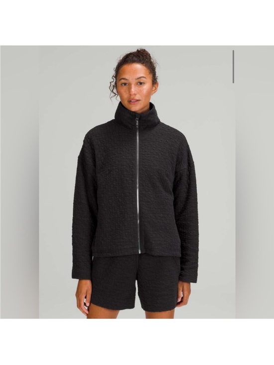lululemon athletica Jackets & Blazers - Lululemon black Rippled full
Zip quilted jacket